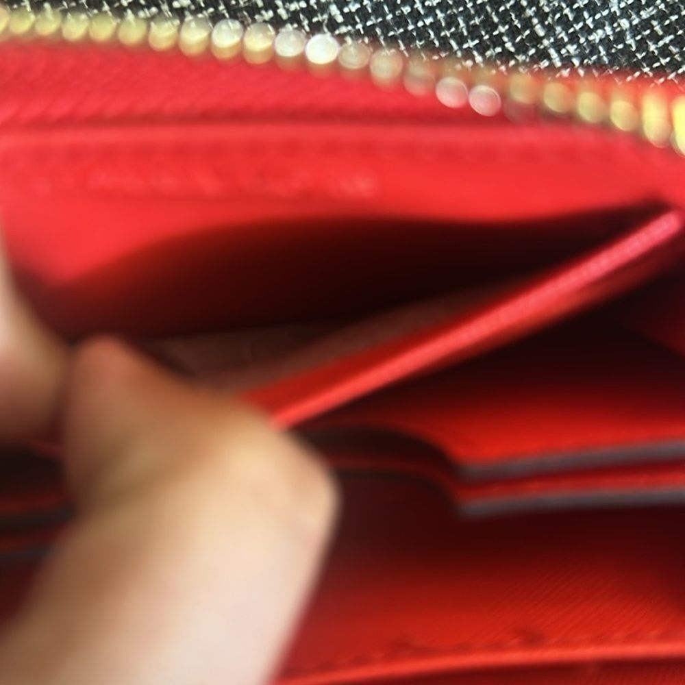 Small Wallet - Picture 6 of 9